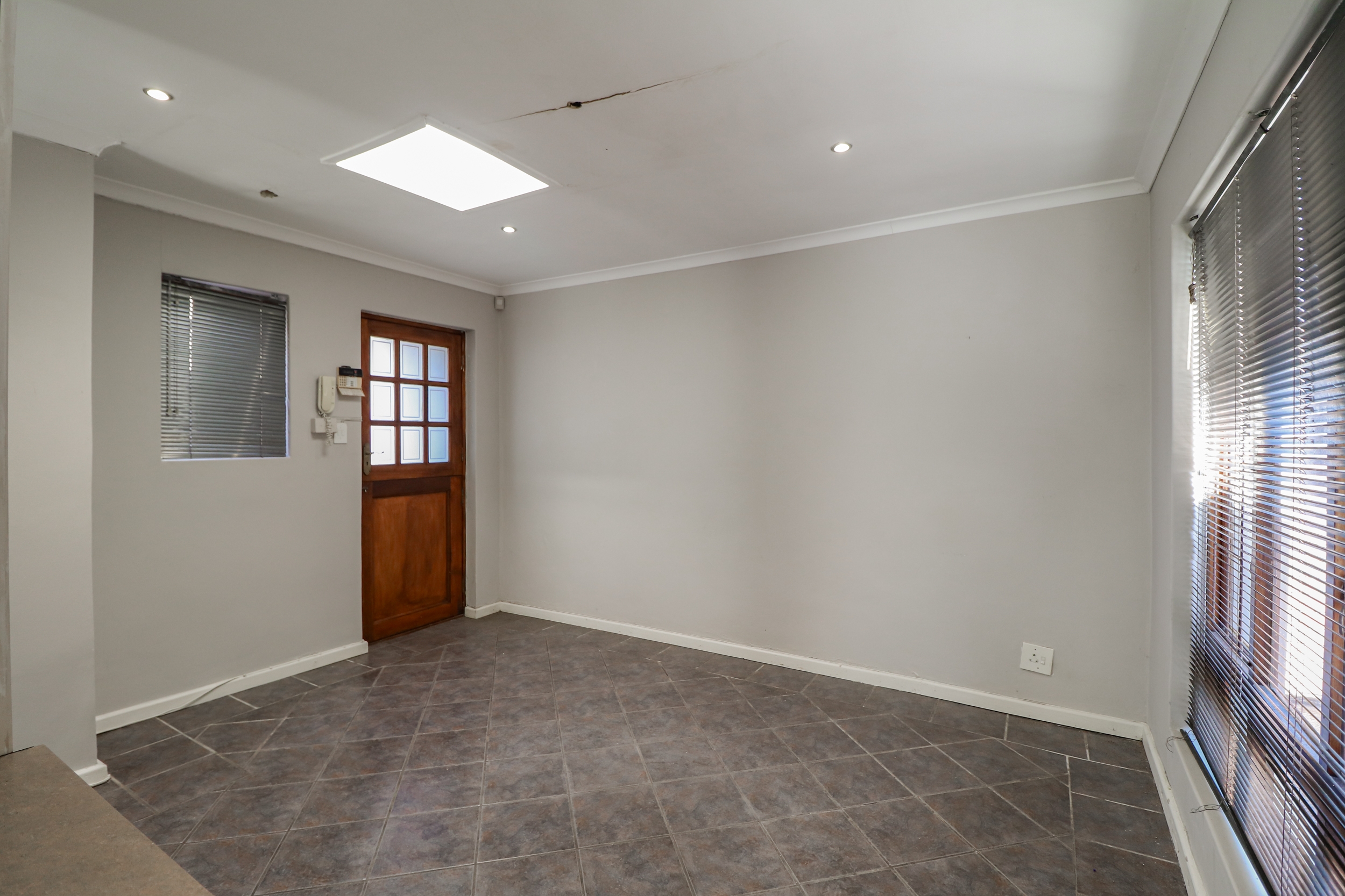 5 Bedroom Property for Sale in Summerstrand Eastern Cape